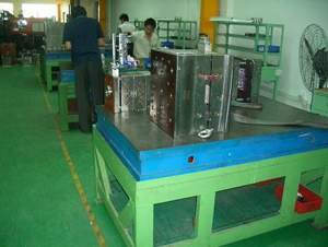 (模具工作臺(tái),鑄鐵模具工作臺(tái))